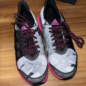 Adidas Women's Black, Pink, and Gray Sneakers